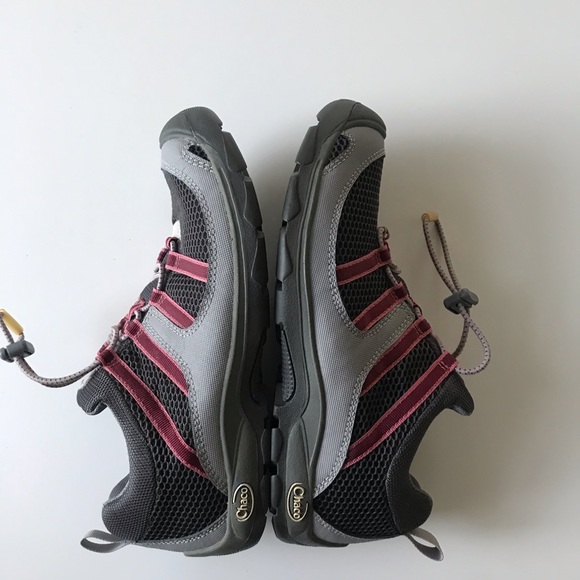 Chaco hiking shoes - Picture 5 of 8